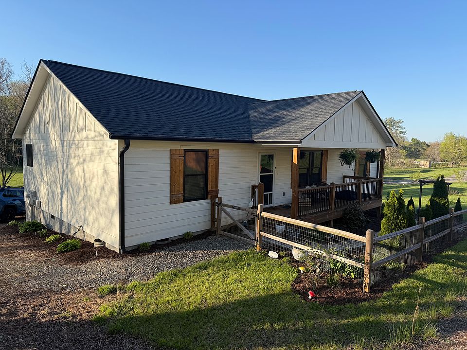 1st image of 923 Newfound Rd