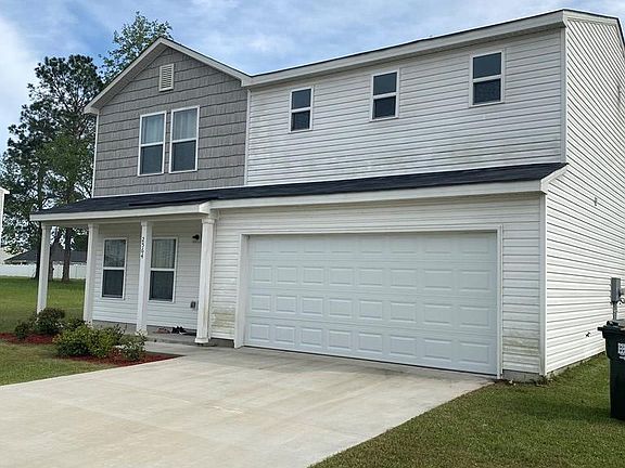 3rd image of 2564 Naples Ln