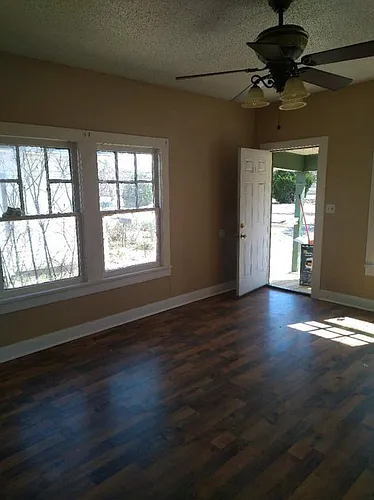 1606 Collins Ave Photo 1