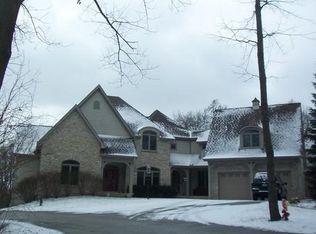 28849 W Fox St, Cary, IL 60013