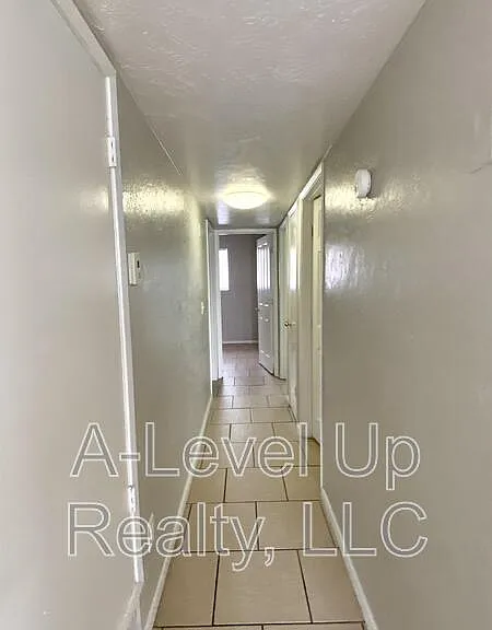 1850 N 5th Ave — Photo 14