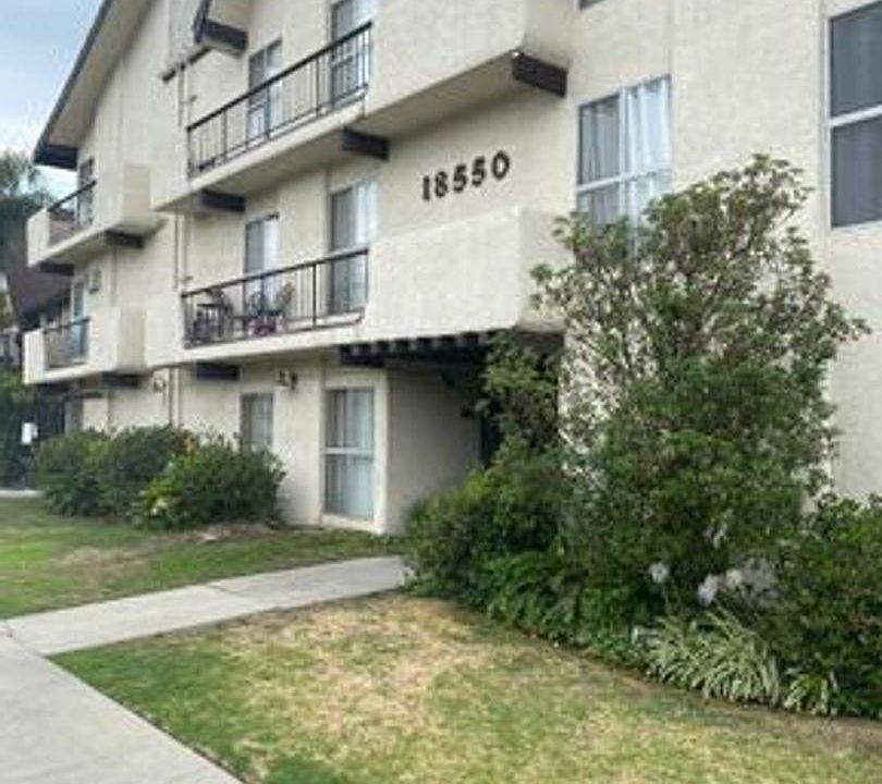 1st image of 18550 Prairie St #6