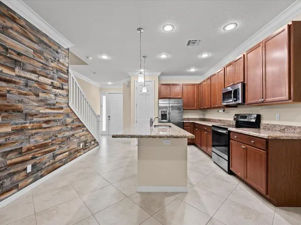 535 SW Glen Crest Way, Stuart, FL 34997