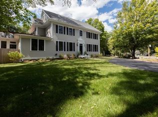 56 Lexington St, Burlington, MA 01803