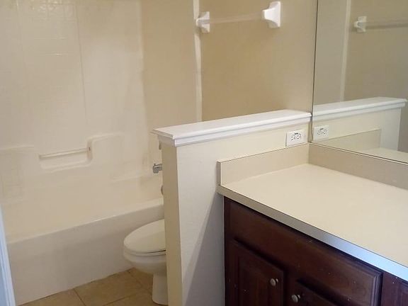 5th image of 2151 Great Falls Way #A