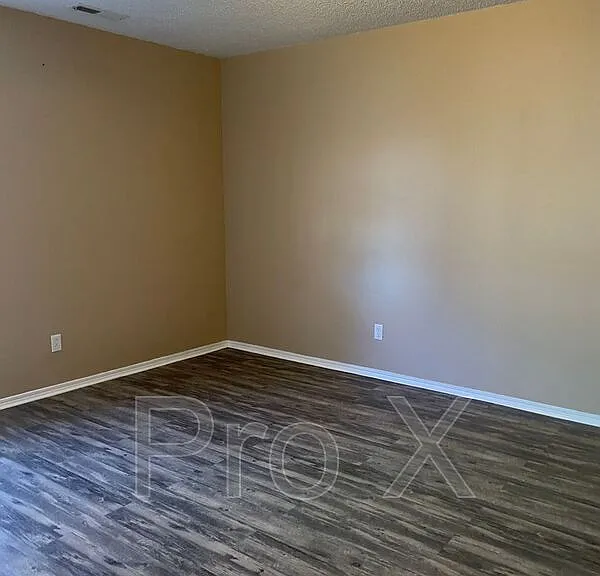 1001 S Saint Louis Ave #3 — Photo 7