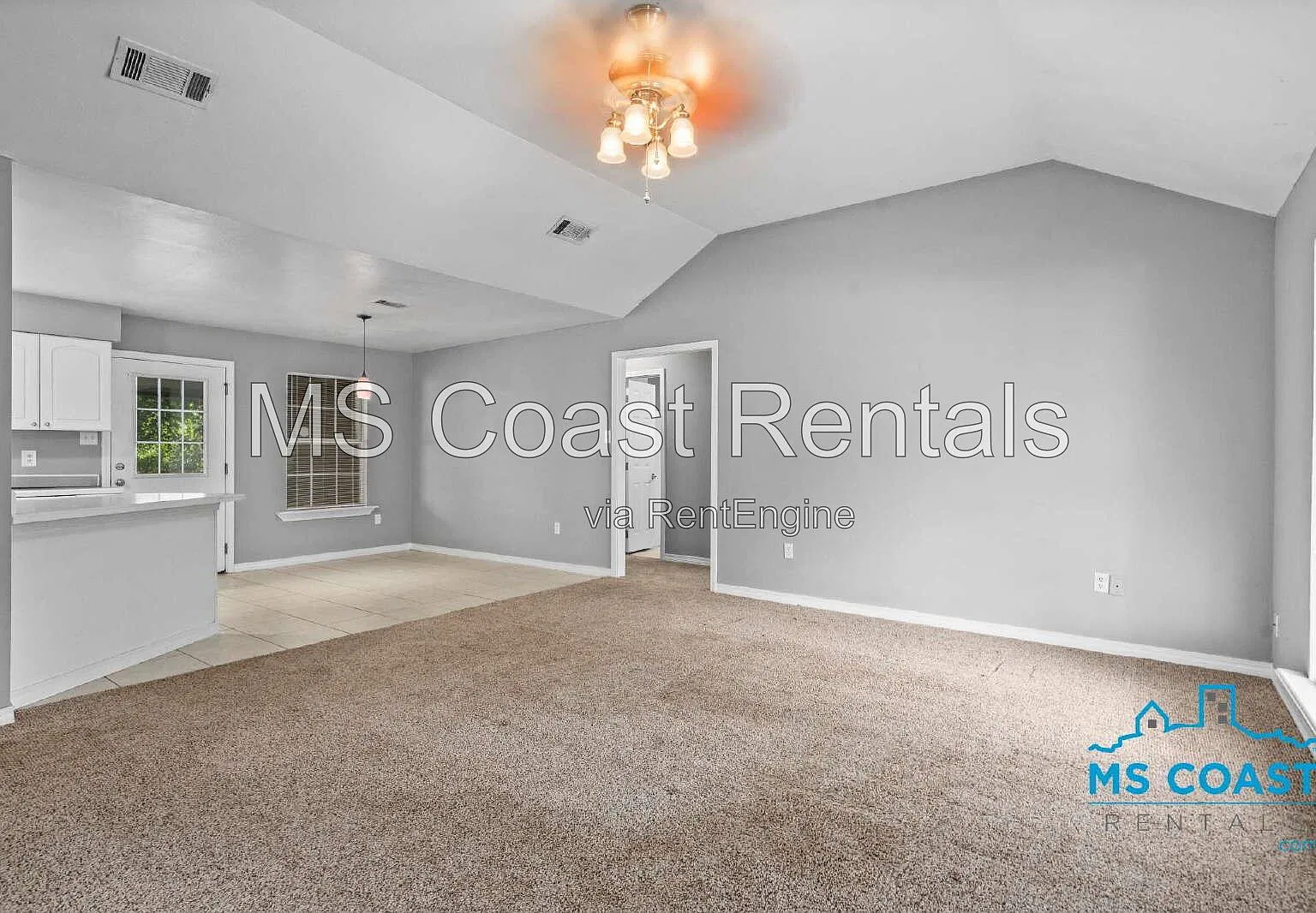 3 bed, 2.0 bath, 1404 sqft, $1,749 — Photo 4