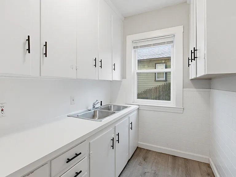 35 Oakland St #1 — Photo 19