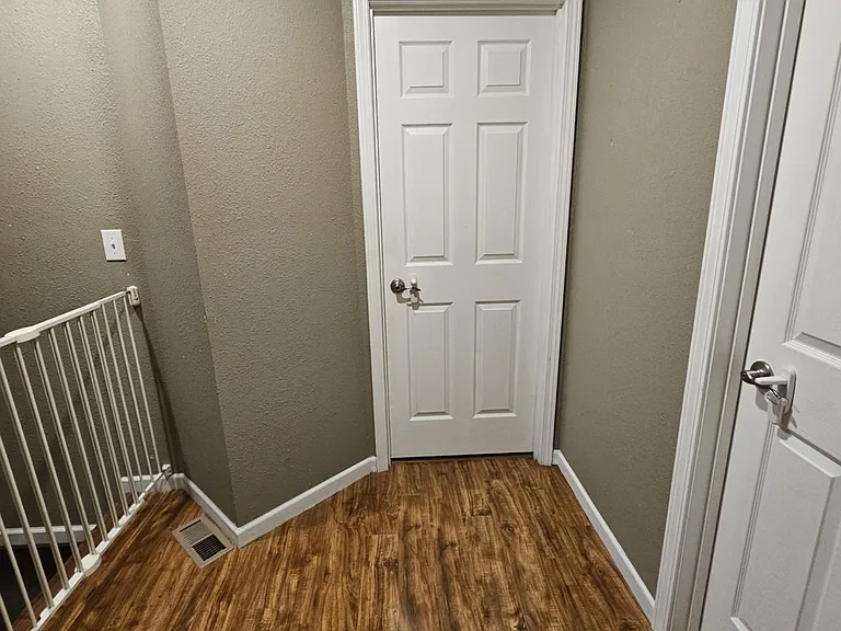 730 Maple St — Photo 32