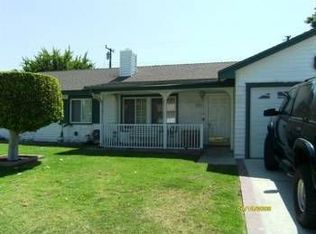 822 Santiago Rd, Costa Mesa, CA 92626