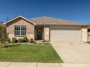 10545 Rising Knoll Ln, Fort Worth, TX 76131