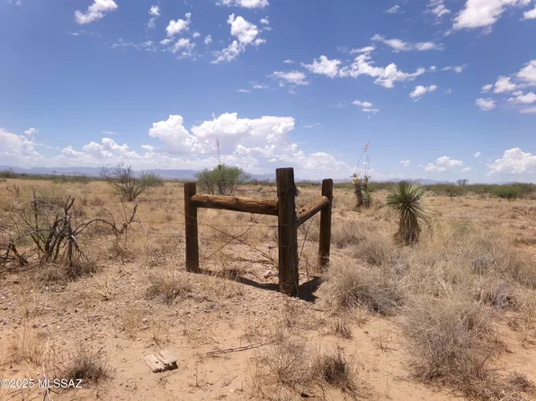S Covered Wagon Rd #65, Willcox, AZ 85643