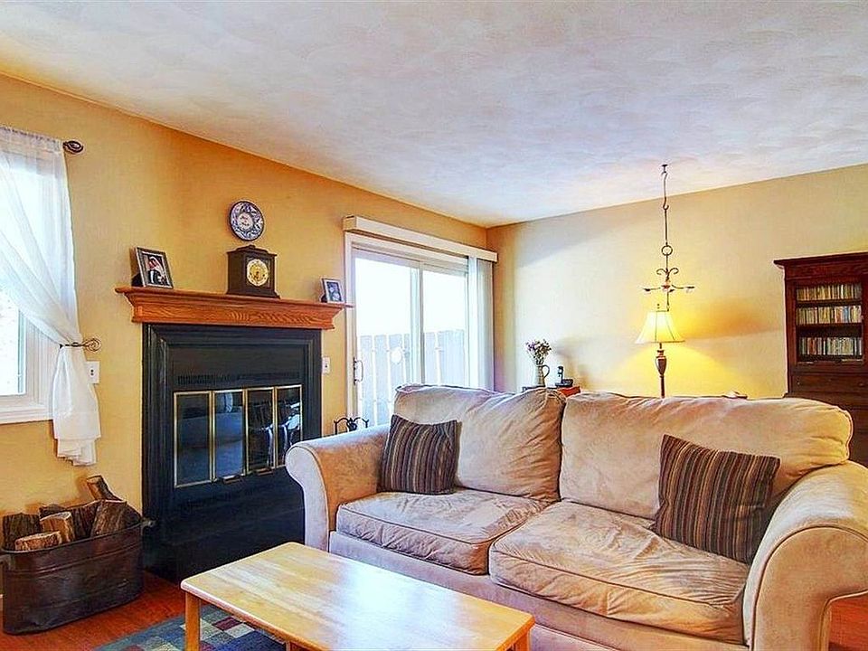 1st image of 203 Williamsburg Way Ct