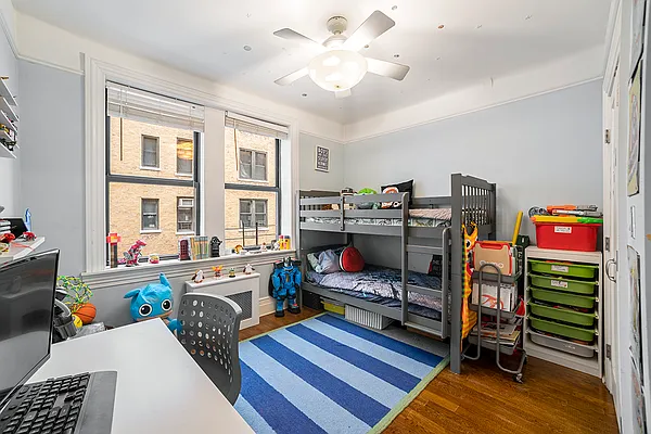 Sold by Fernando Branco Realty LLC | media 17