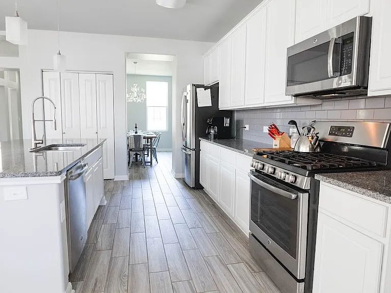 411 Wetzel — Photo 12