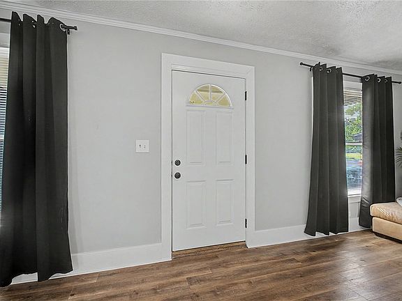 4th image of 2155 Philadelphia Dr