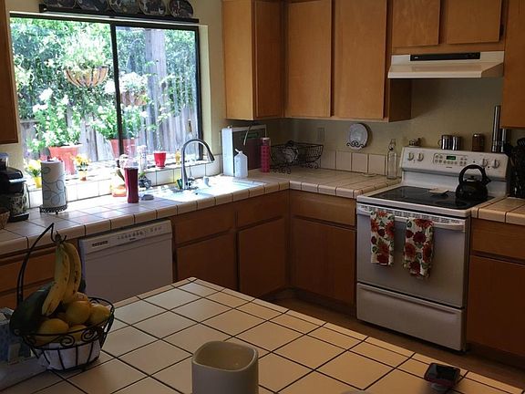 3rd image of 9220 Solana Dr