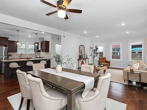 5th image of 200-202 Elliot St #1