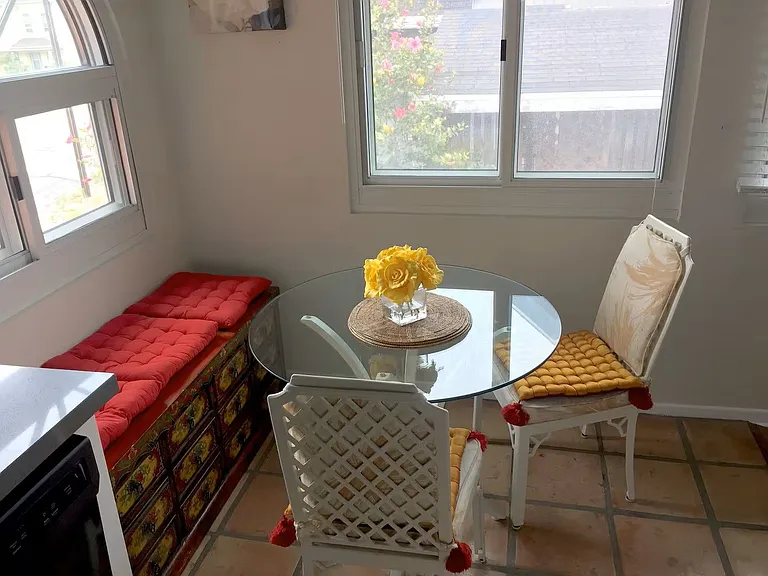 2055 Albatross St — Photo 12