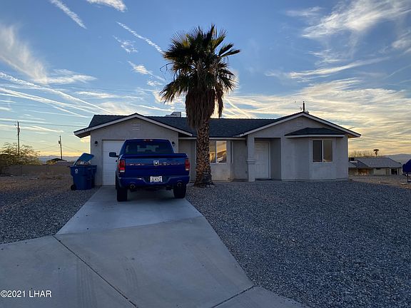 3rd image of 1111 Shorewood Cir
