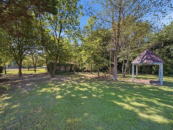 5th image of 851 Rawl Rd
