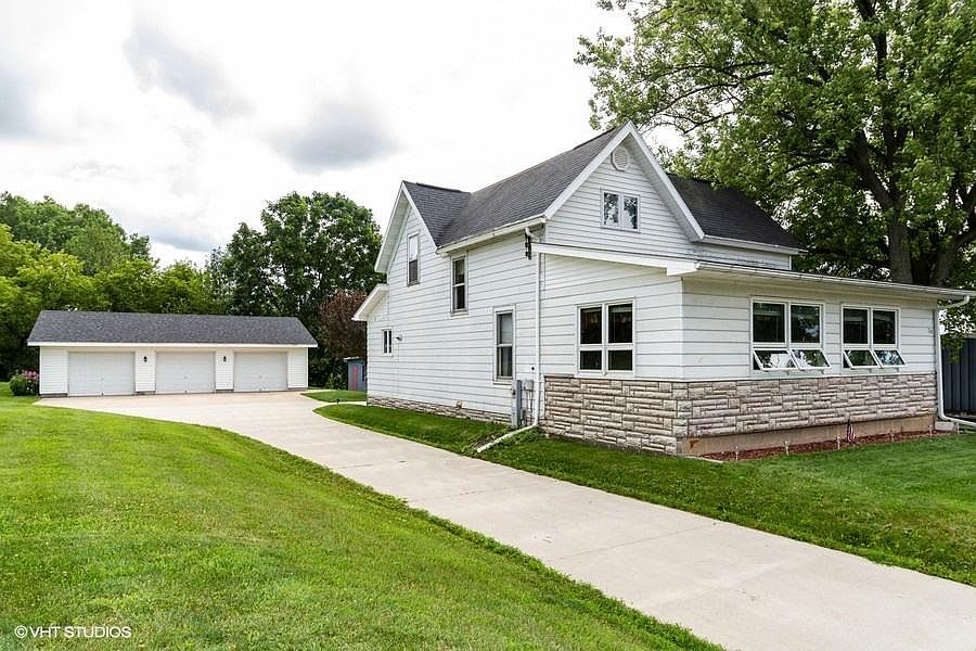 1st image of 725 Stow St