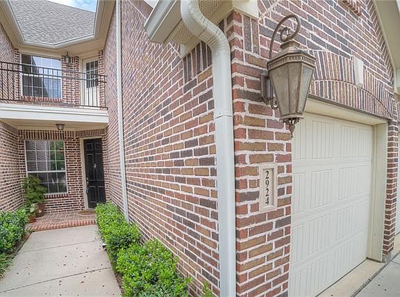 3rd image of 2924 Sicily Way #1304