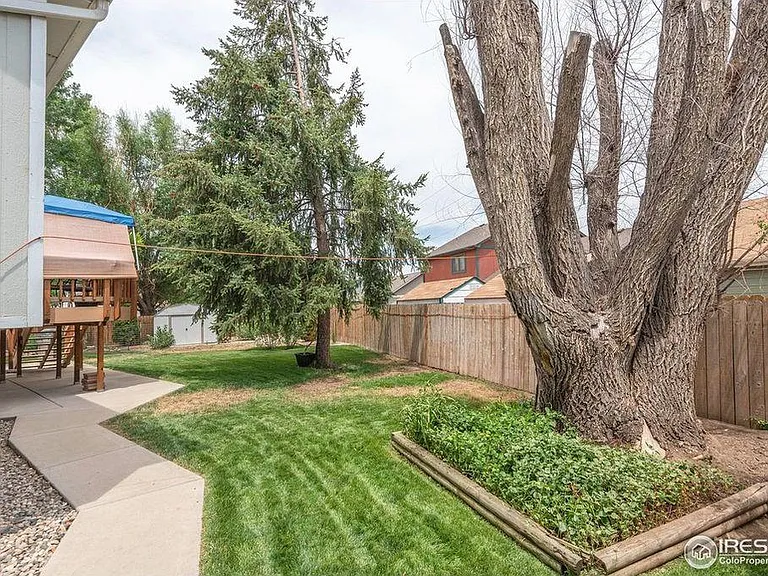 2197 Kennington Ct — Photo 35