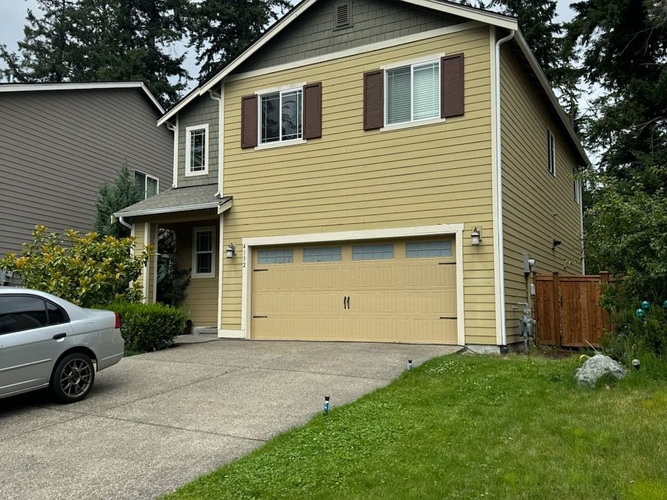 1st image of 4132 Cameron Dr NE