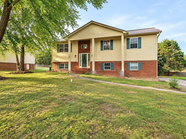 131 Cody St NW, Cleveland, TN 37312