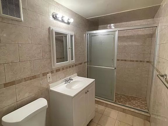 4th image of 8417 60th Ave