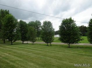 28047 W Belpre Pike, Coolville, OH 45723