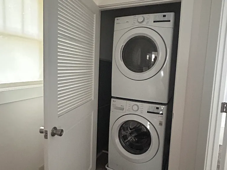 Washer/Dryer Second Floor