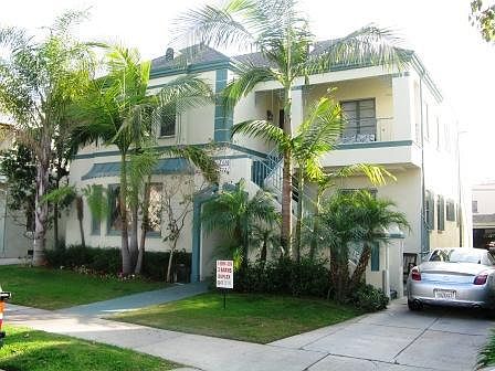 2nd image of 7928 Blackburn Ave