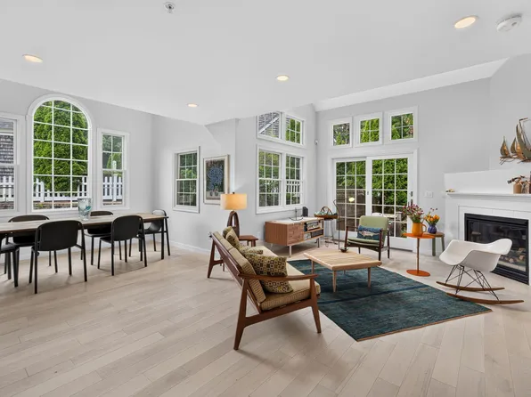 10 Red Cedar Road UNIT 10, Mashpee, MA 02649