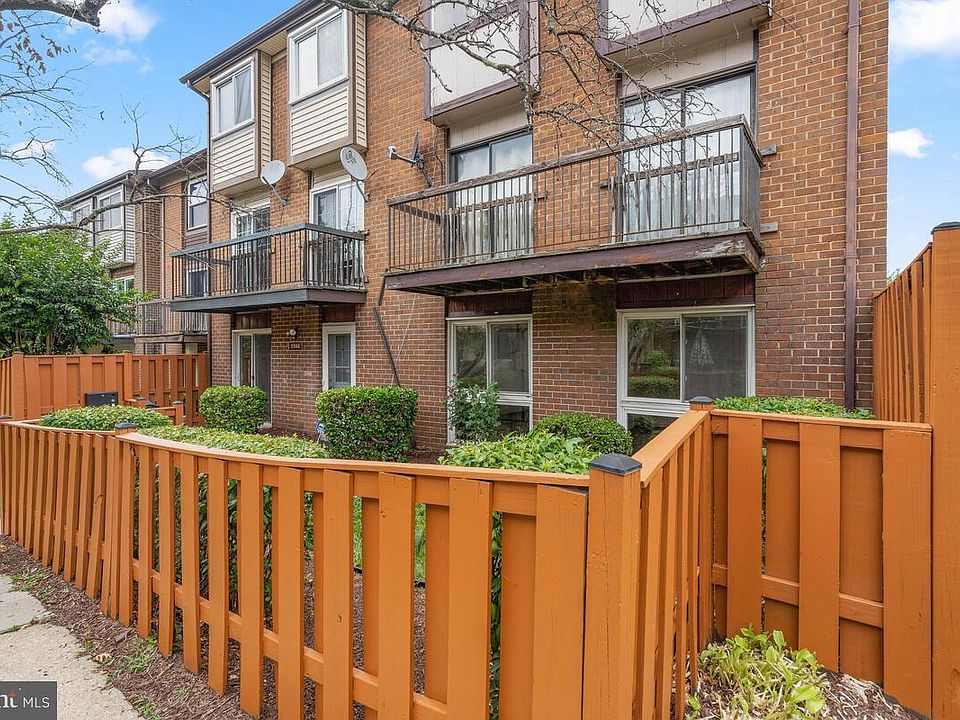 1st image of 2344 Sun Valley Cir Unit 2