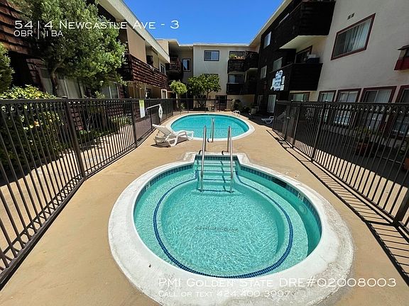 2nd image of 5414 Newcastle Ave APT 3