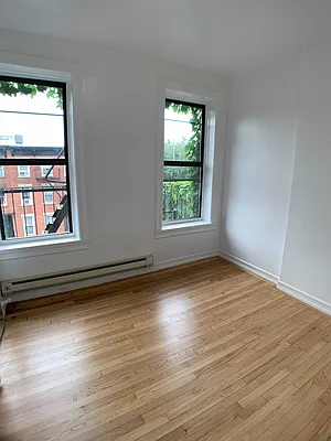 Rented by Cargon Realty | media 11