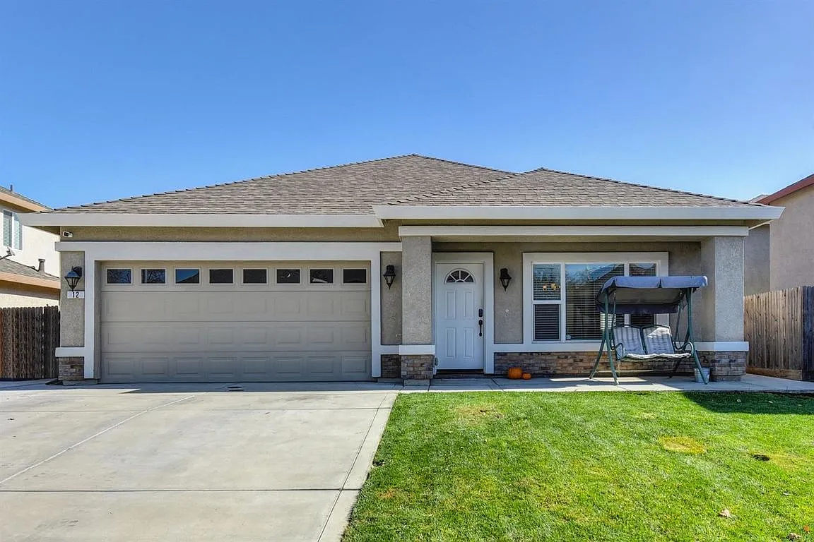 12 Shiva Ct photo 1