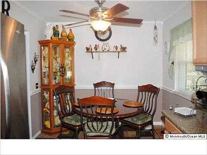 2nd image of 8B Snowberry Ln