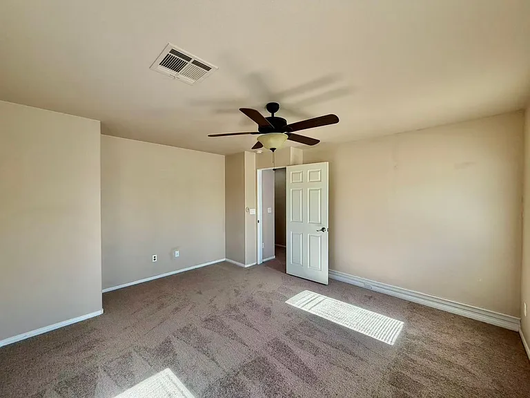 9080 Fathers Pride Ave — Photo 17