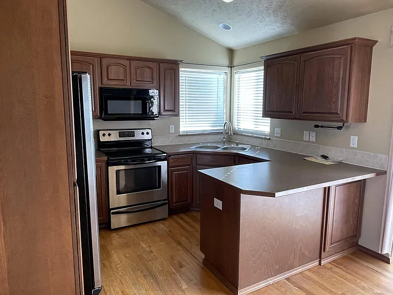 3820 S Morrow Ln — Photo 13