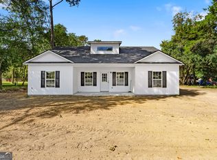 387 Barrow Ave, Pelham, GA 31779