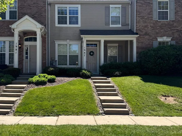 1987 Yasgur Dr, Woodstock, IL 60098