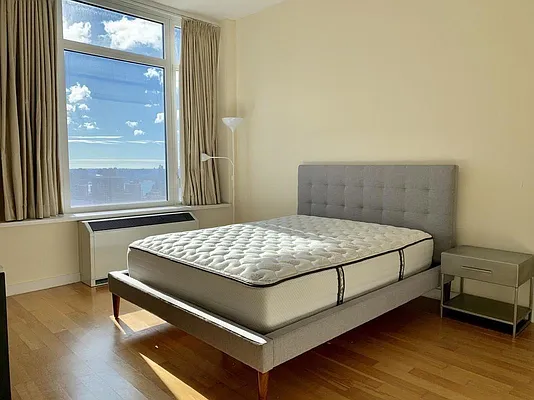 Rented by Century 21 Metropolitan | media 9
