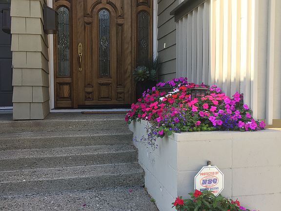 2nd image of 622 Leahy St