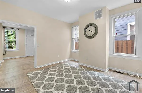 613 Dumbarton Ave — Photo 6
