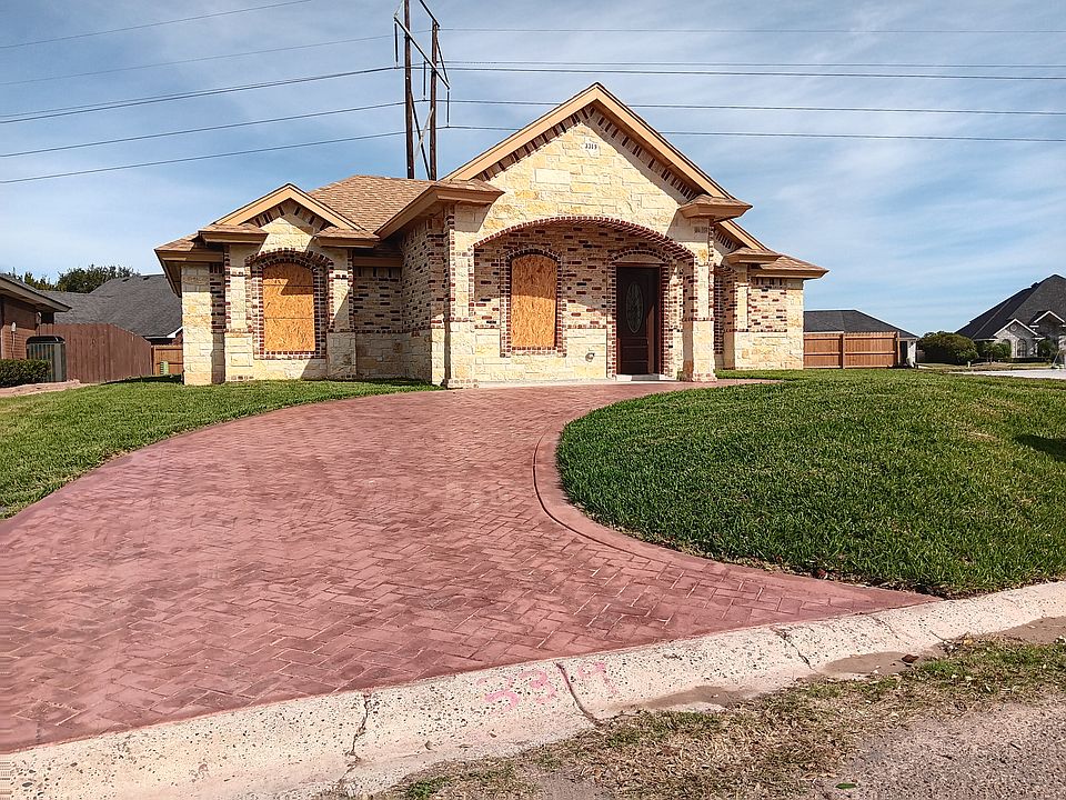 1st image of 3319 Pebble Beach Dr