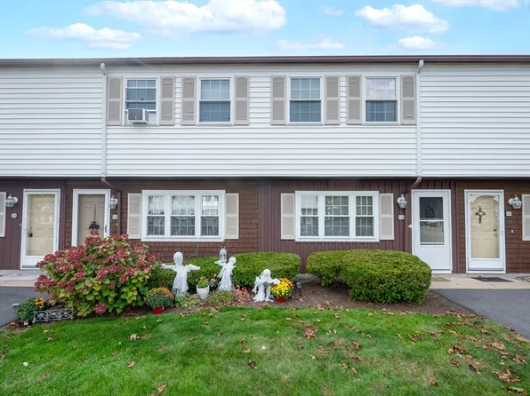 11 Al Pace Dr #C, North Attleboro, MA 02760