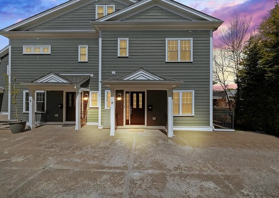 20 Dalby St #20